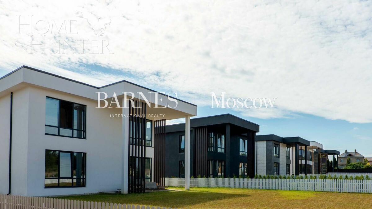 2-этажный коттедж 261 м² без отделки