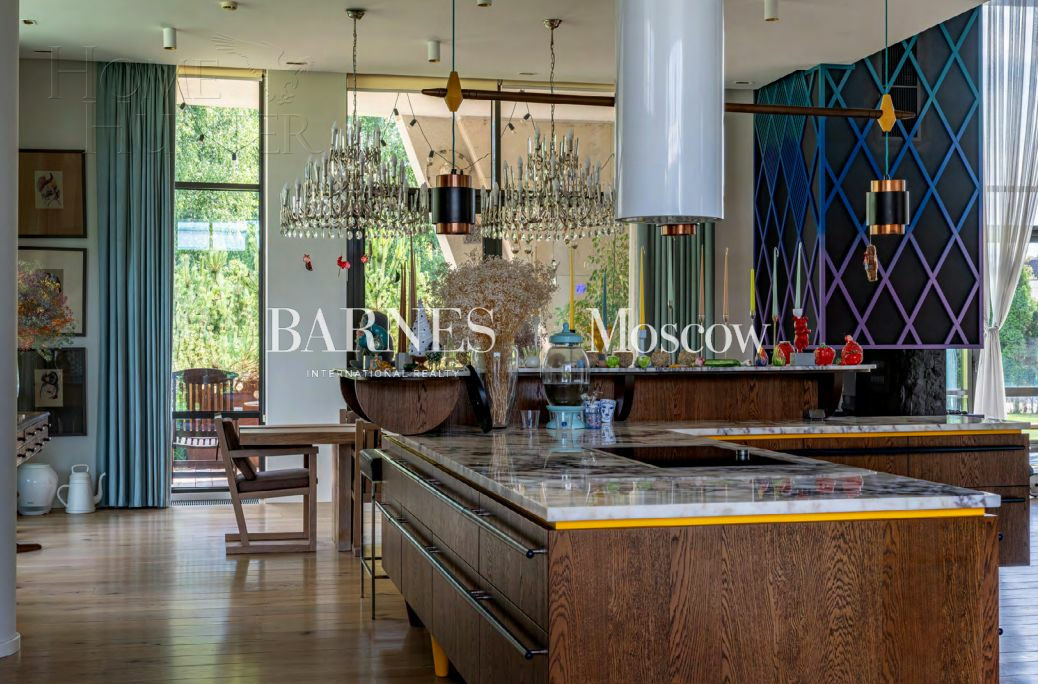 2-этажный коттедж 1 624 м² с отделкой