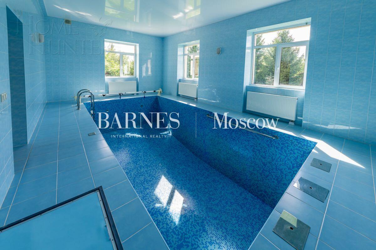 2-этажный коттедж 500 м² с отделкой