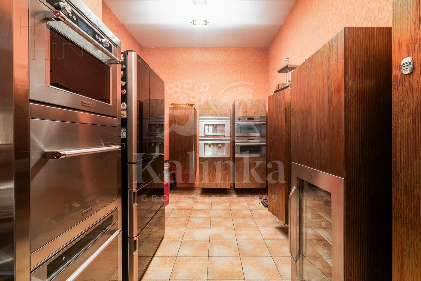 2-этажный коттедж 718 м² с отделкой