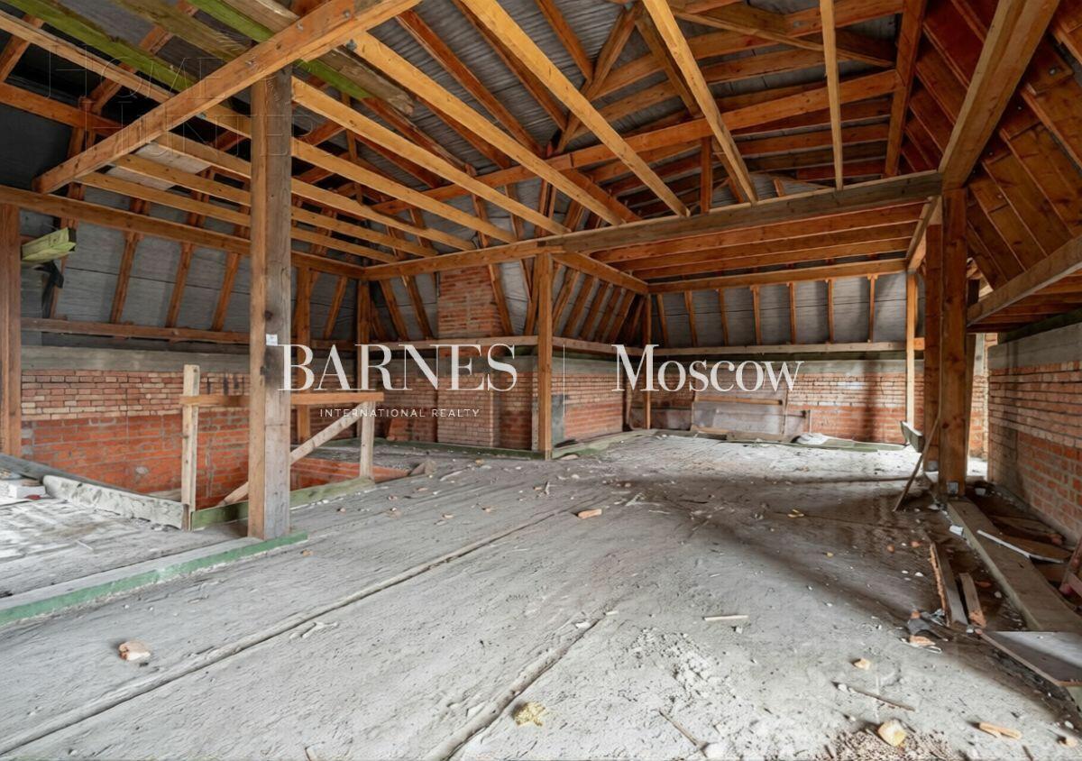 2-этажный коттедж 520 м² без отделки