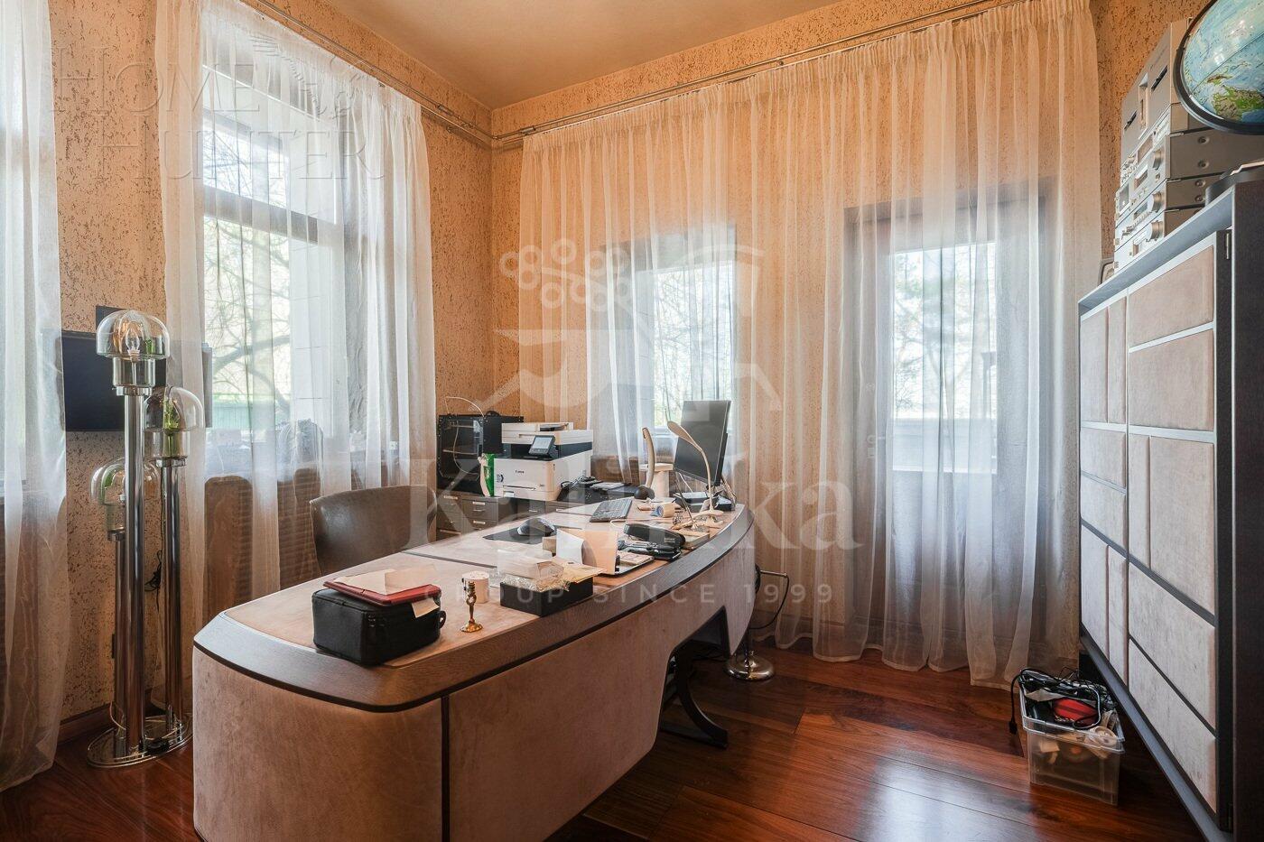 2-этажный коттедж 718 м² с отделкой