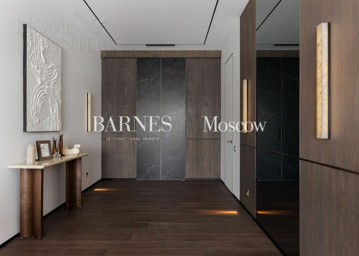 2-этажный коттедж 1 066 м² с отделкой