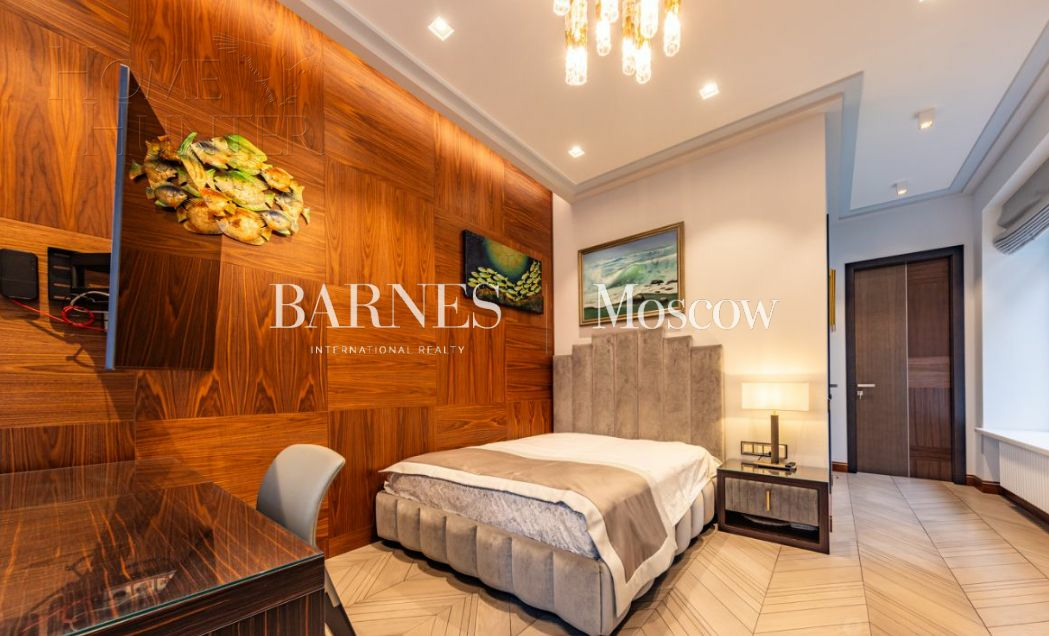 2-этажный коттедж 980 м² с отделкой