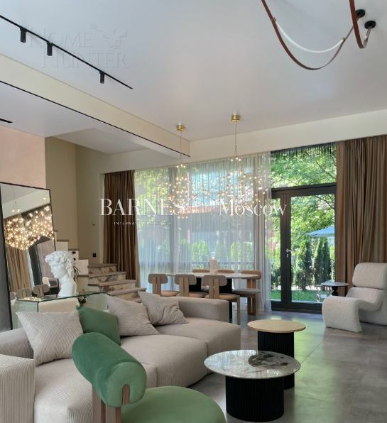 2-этажный таунхаус 250 м² с отделкой