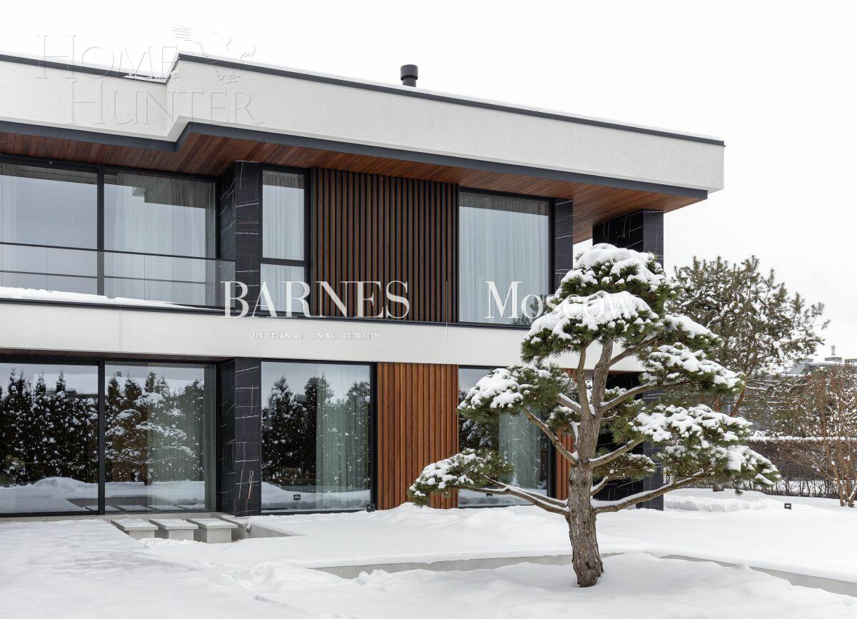 2-этажный коттедж 1 066 м² с отделкой