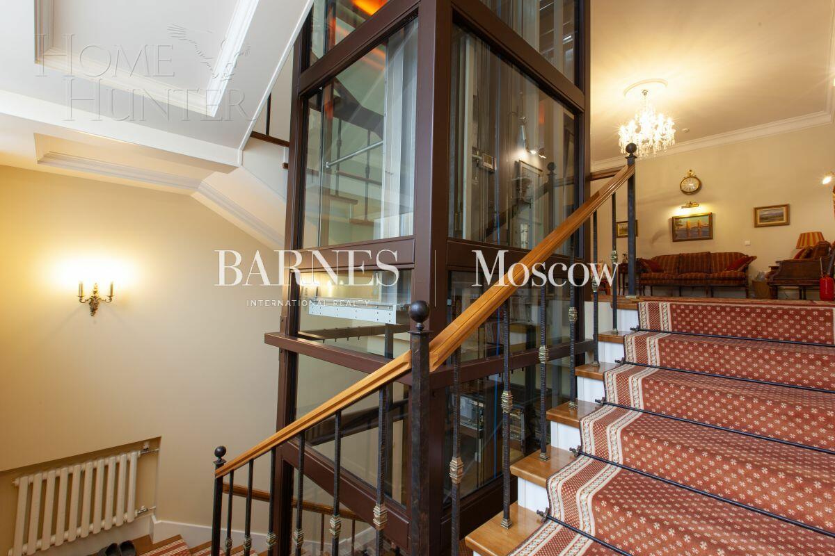 2-этажный коттедж 1 094 м² с отделкой