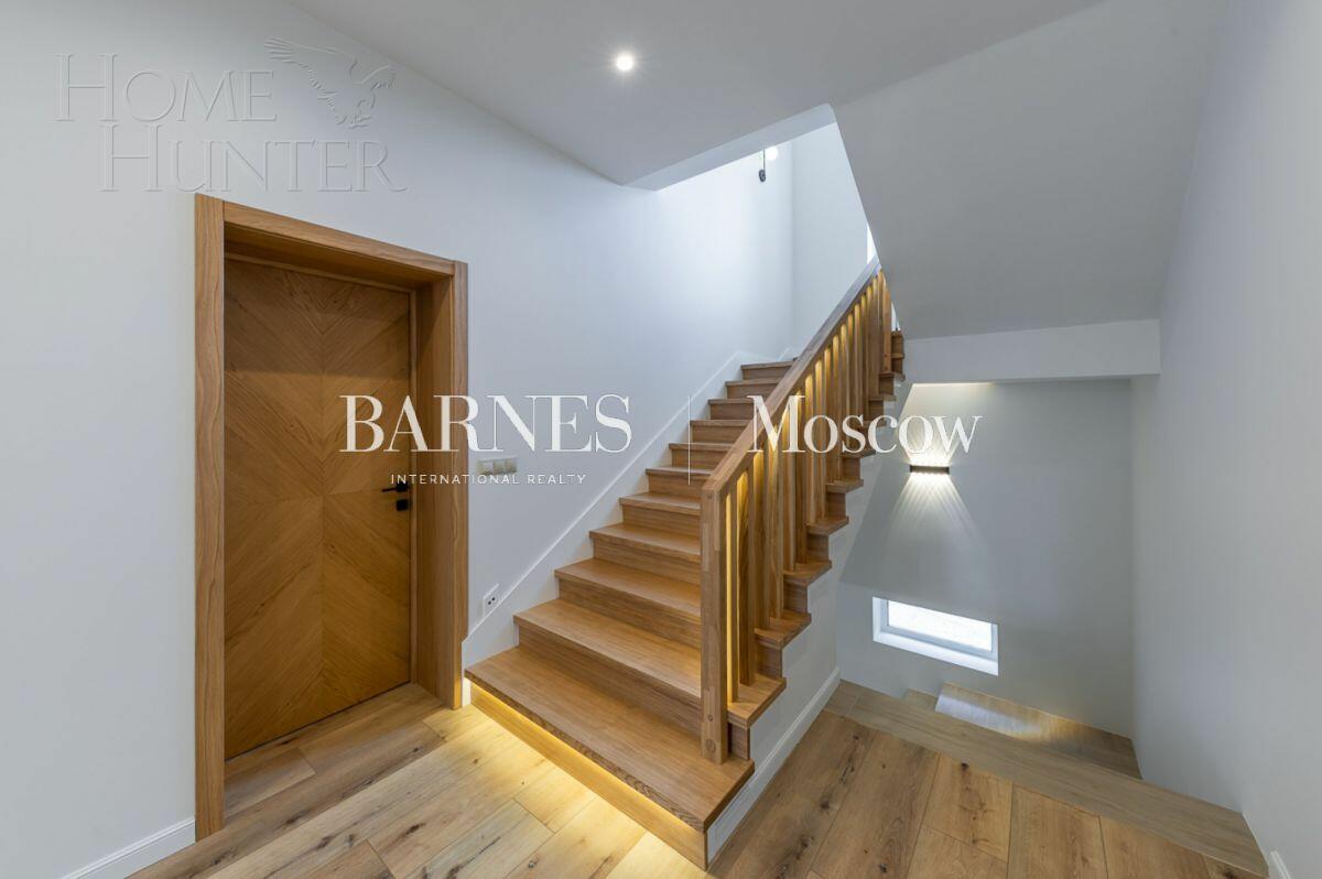 2-этажный коттедж 500 м² с отделкой