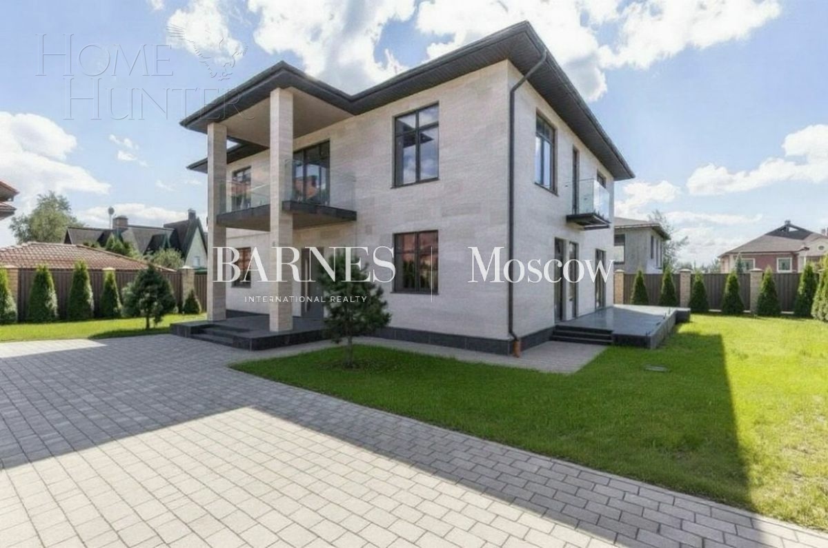 2-этажный коттедж 340 м² без отделки