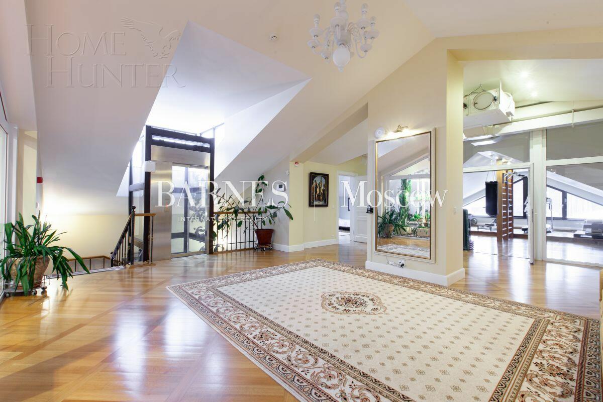 2-этажный коттедж 1 094 м² с отделкой