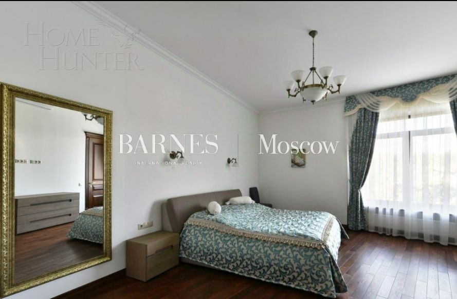 3-этажный коттедж 1 500 м² с отделкой