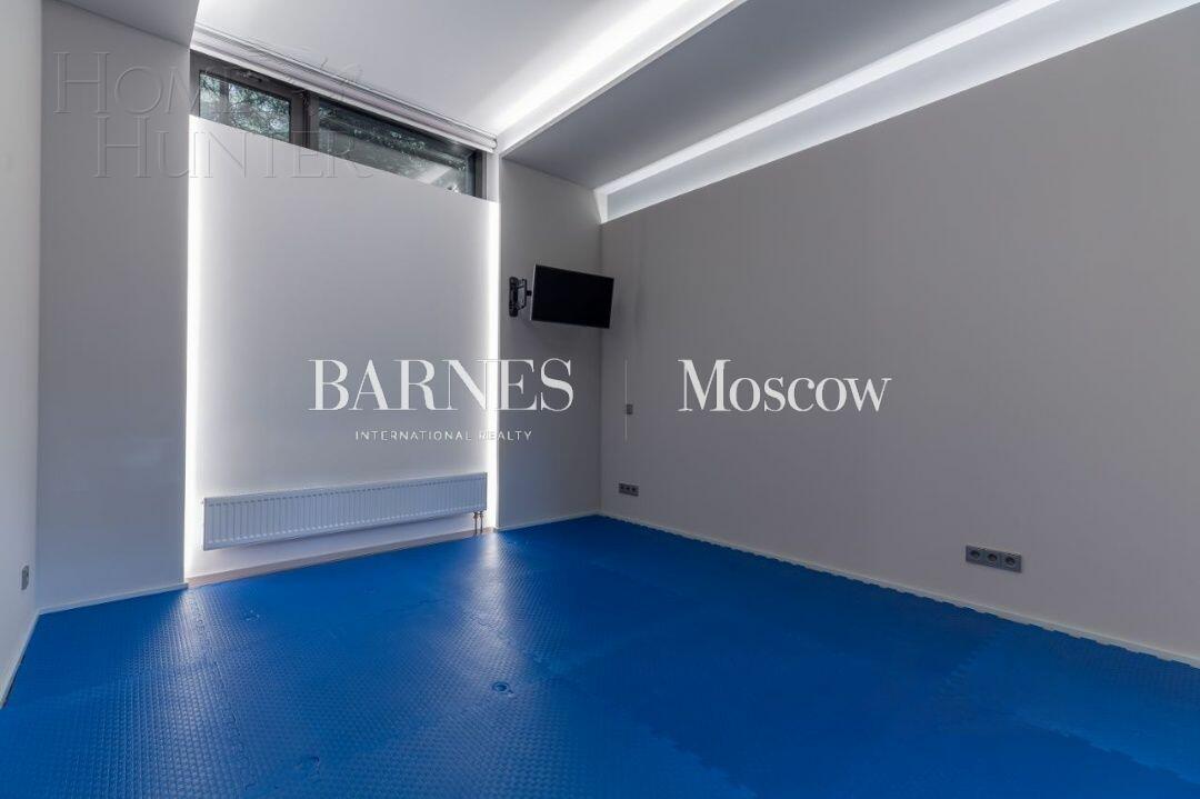 2-этажный коттедж 1 040 м² с отделкой