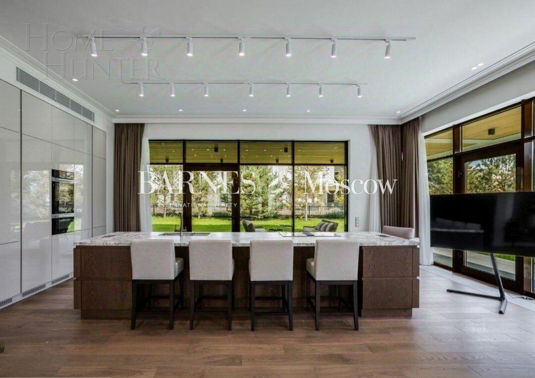 2-этажный коттедж 730 м² с отделкой