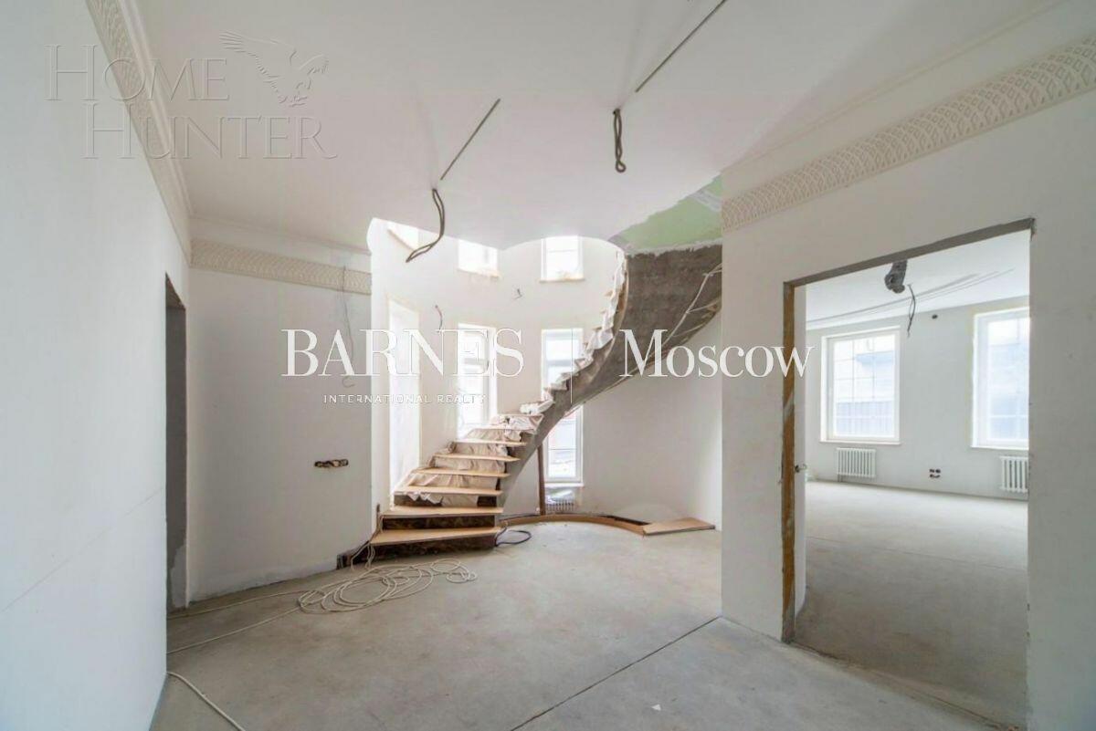 2-этажный коттедж 630 м² без отделки