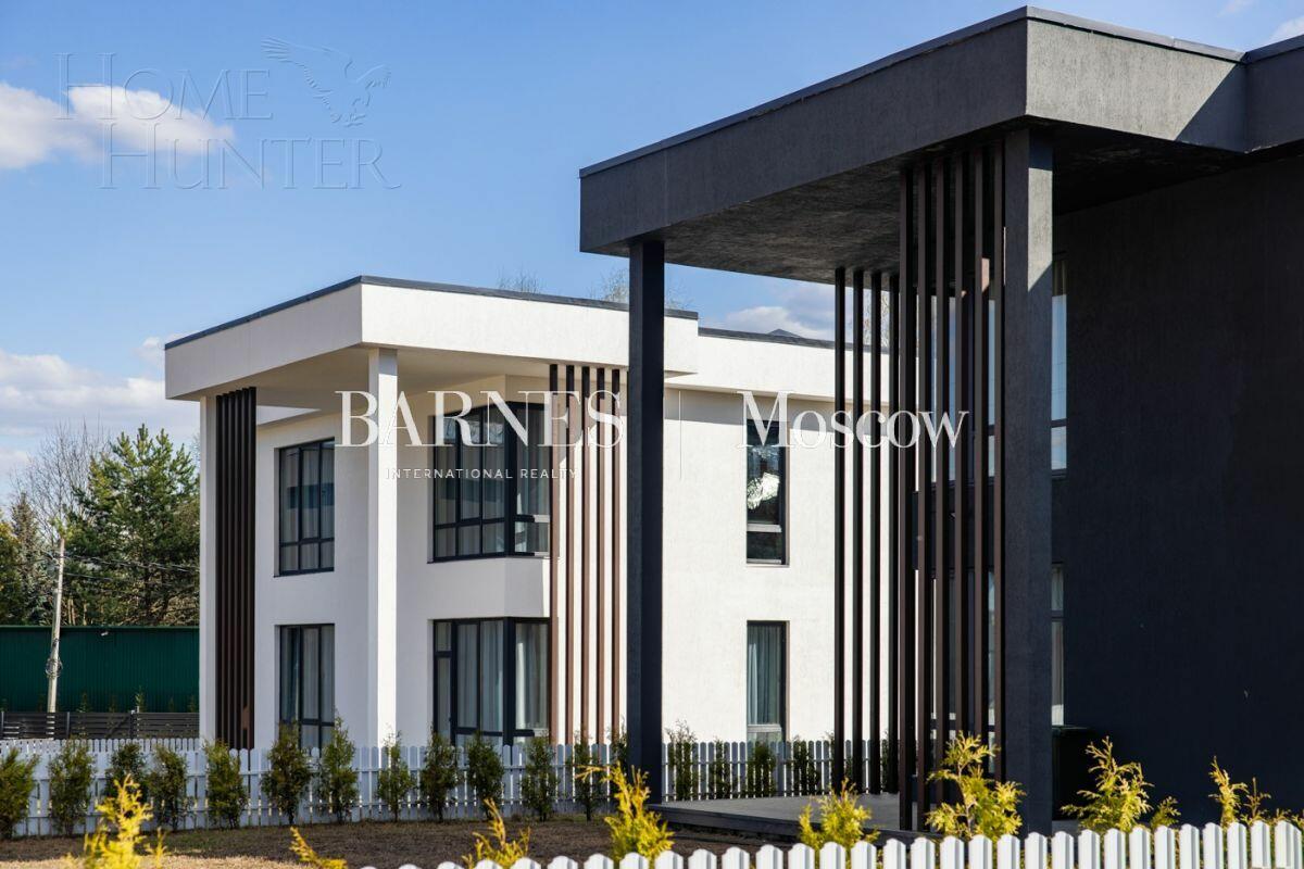 2-этажный коттедж 261 м² без отделки