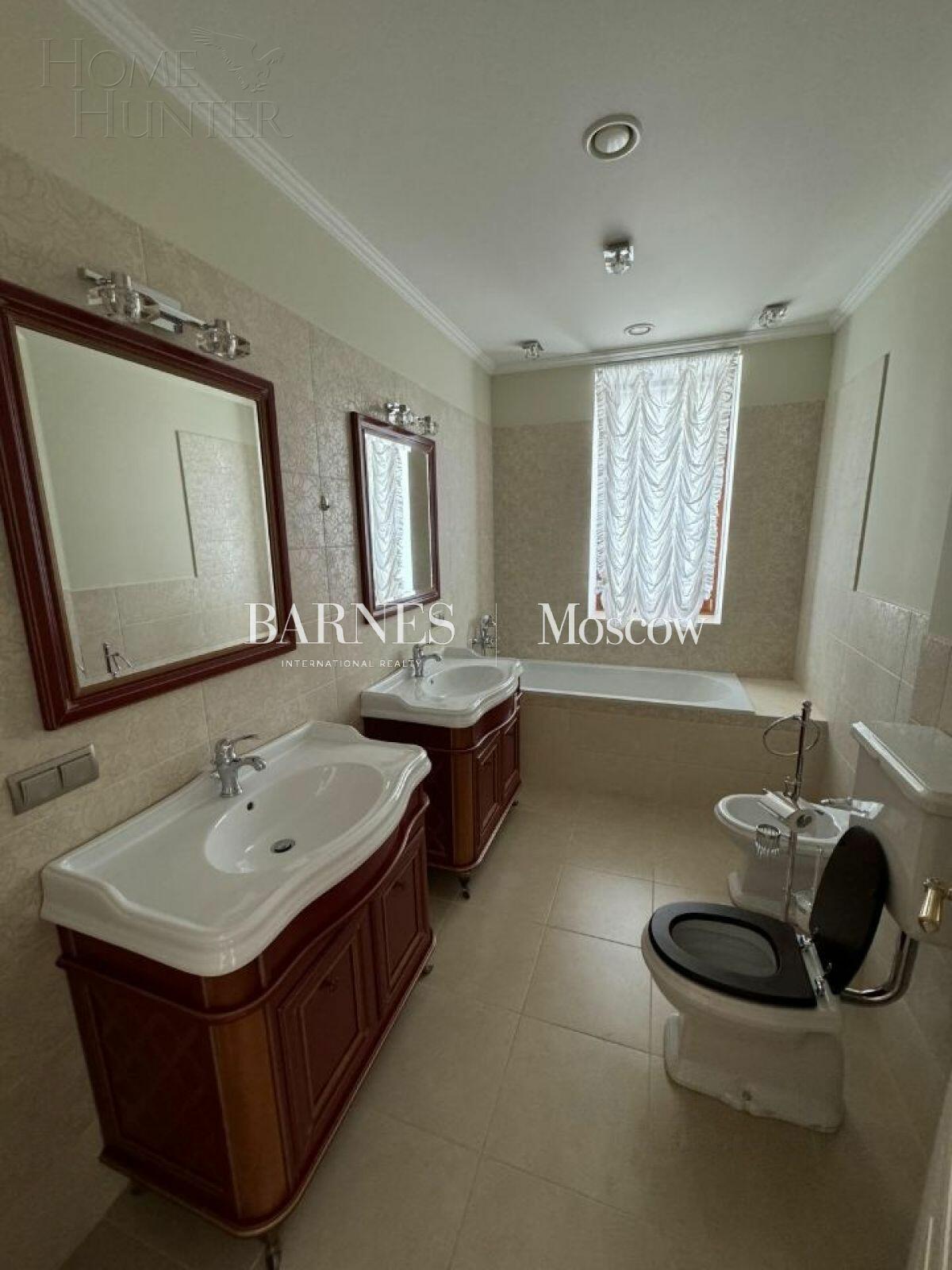 2-этажный коттедж 400 м² с отделкой