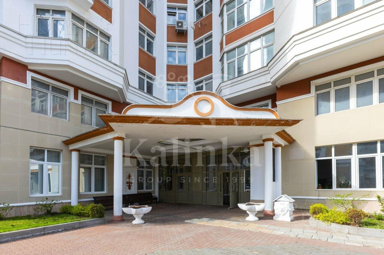 4-КОМН. КВАРТИРА С ОТДЕЛКОЙ 160 М² НА 8 ЭТАЖЕ