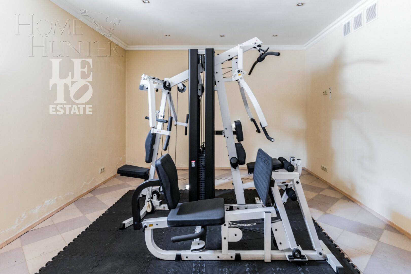 2-этажный коттедж 600 м² с отделкой