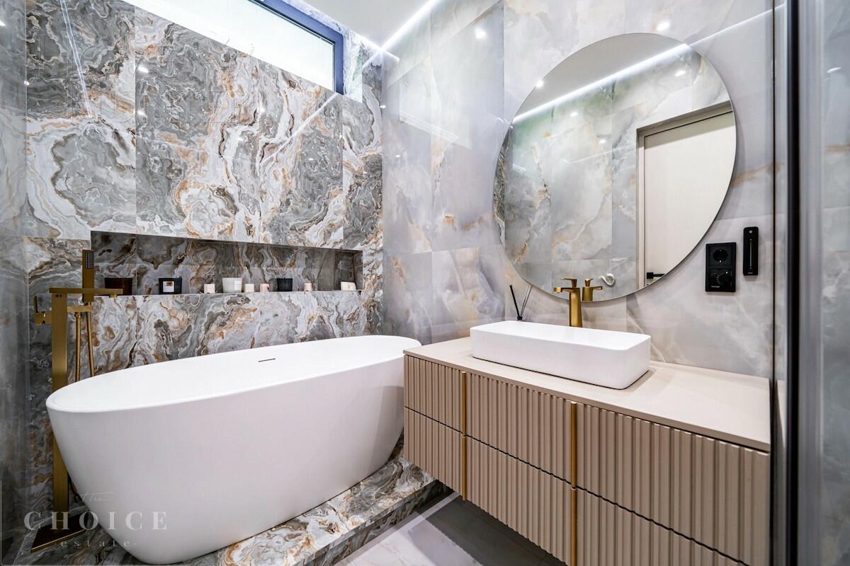 2-этажный коттедж 542 м² с отделкой