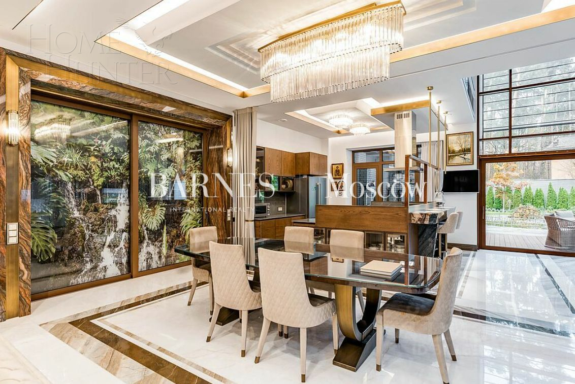 2-этажный коттедж 980 м² с отделкой