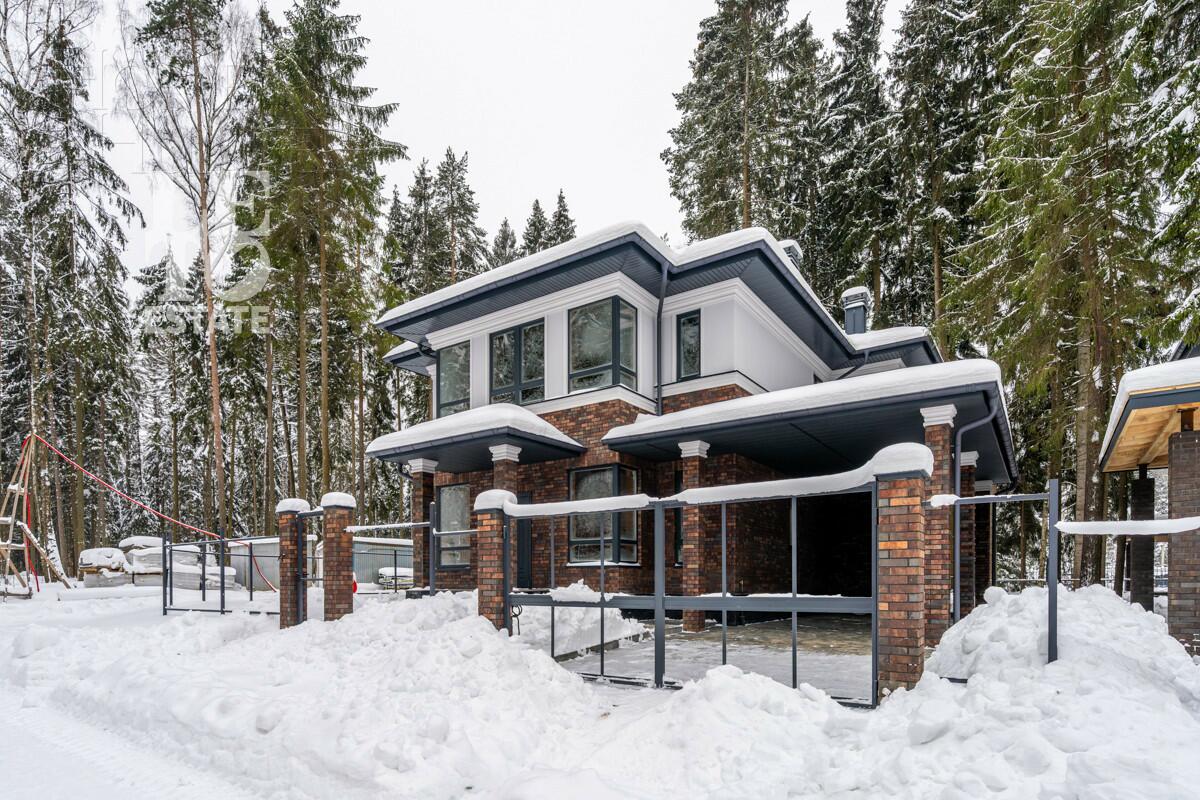 2-этажный коттедж 270 м² без отделки