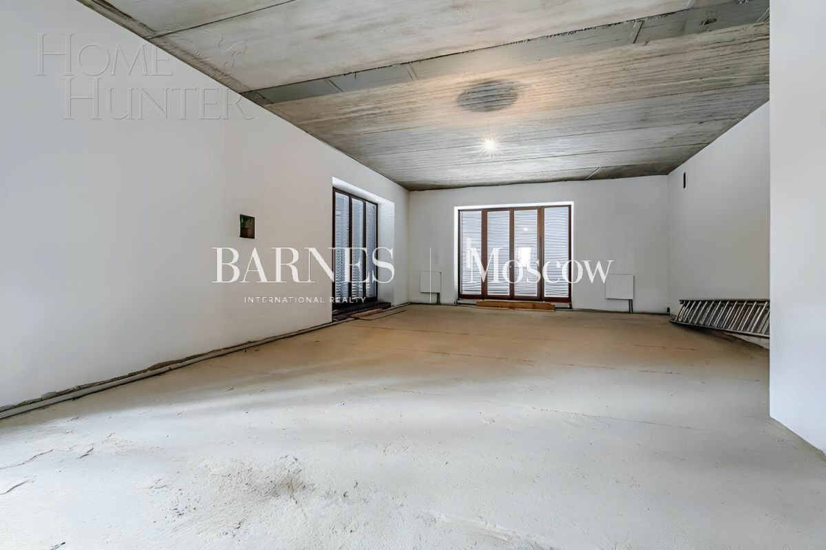 2-этажный коттедж 640 м² без отделки