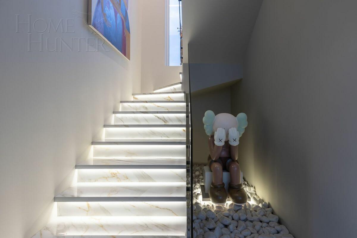 2-этажный коттедж 250 м² с отделкой