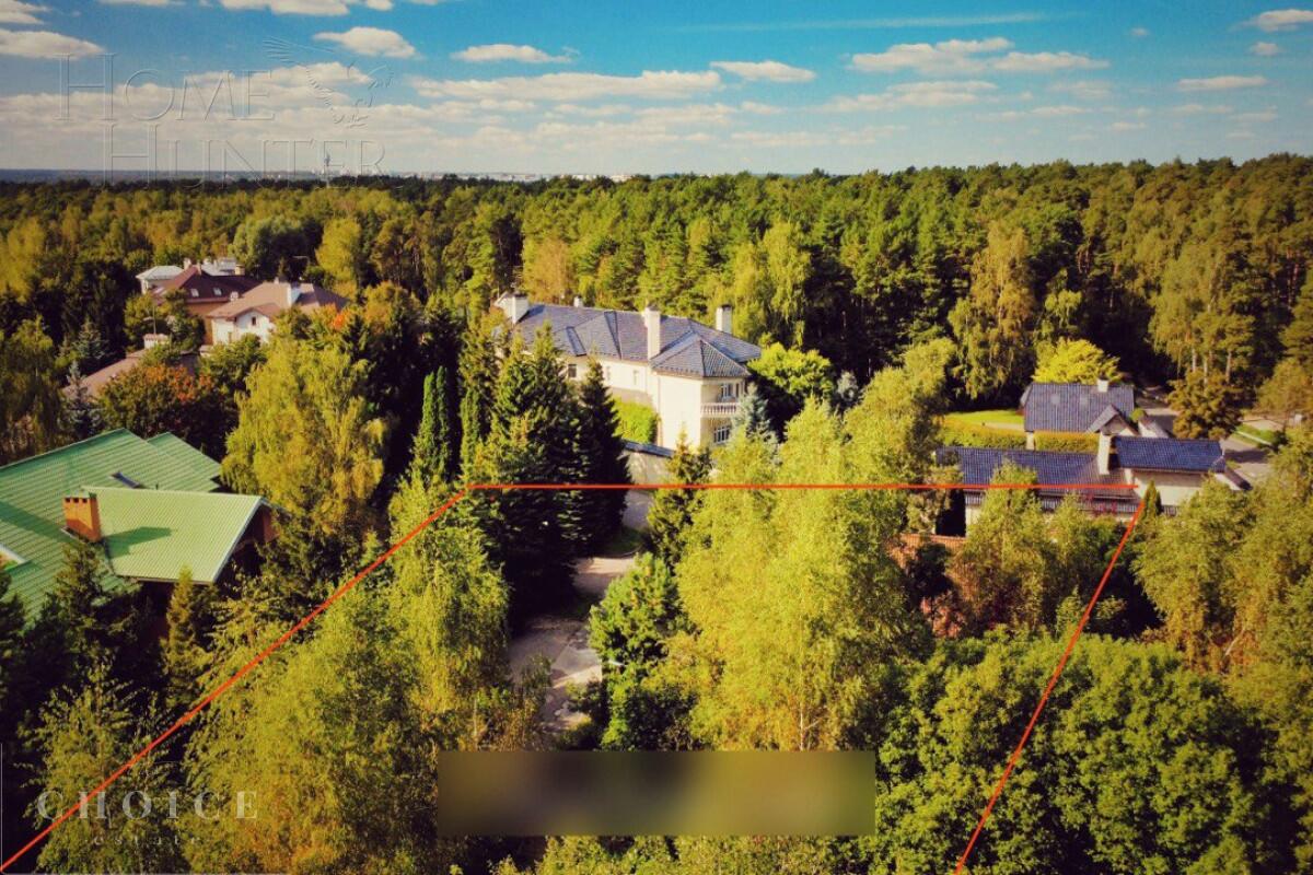 Участок 12.09 сот. в охраняемом поселке