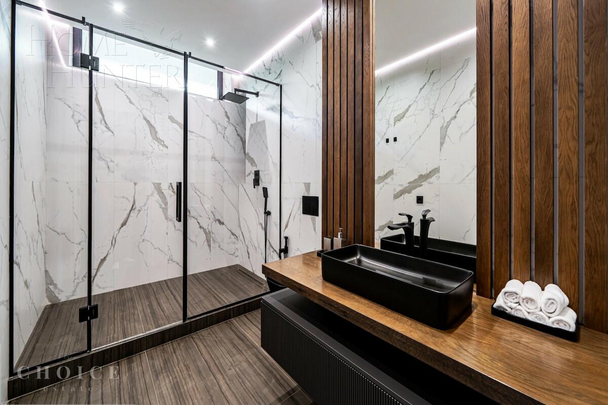 2-этажный коттедж 542 м² с отделкой