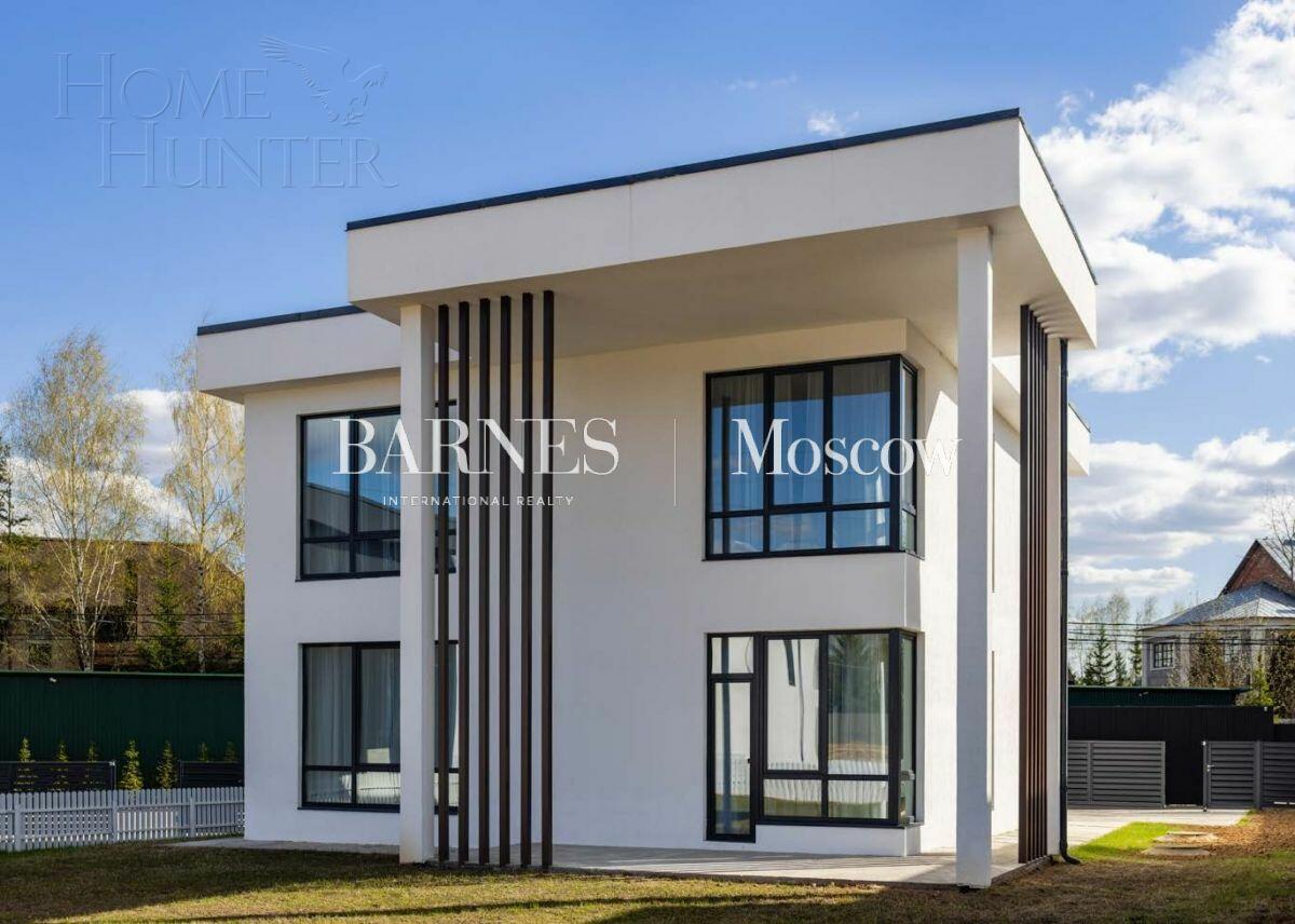 2-этажный коттедж 261 м² без отделки