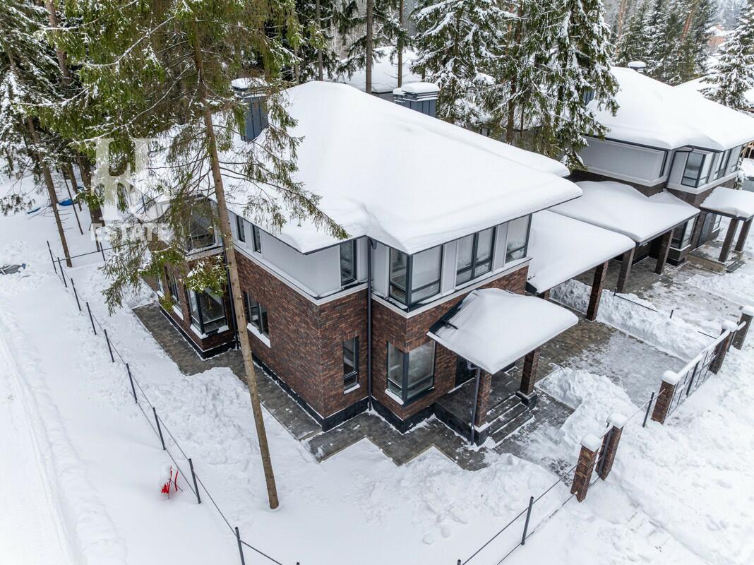 2-этажный коттедж 270 м² без отделки