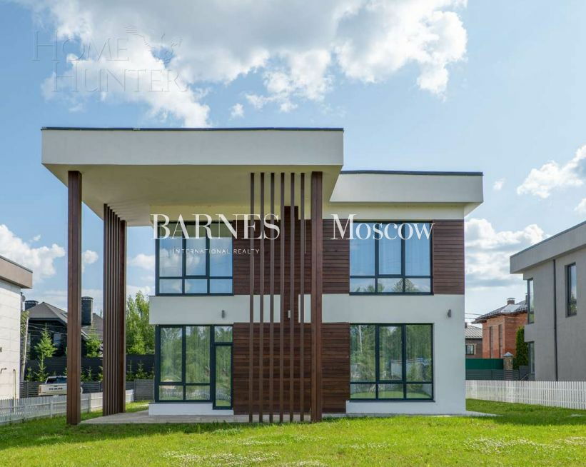 2-этажный коттедж 261 м² с отделкой