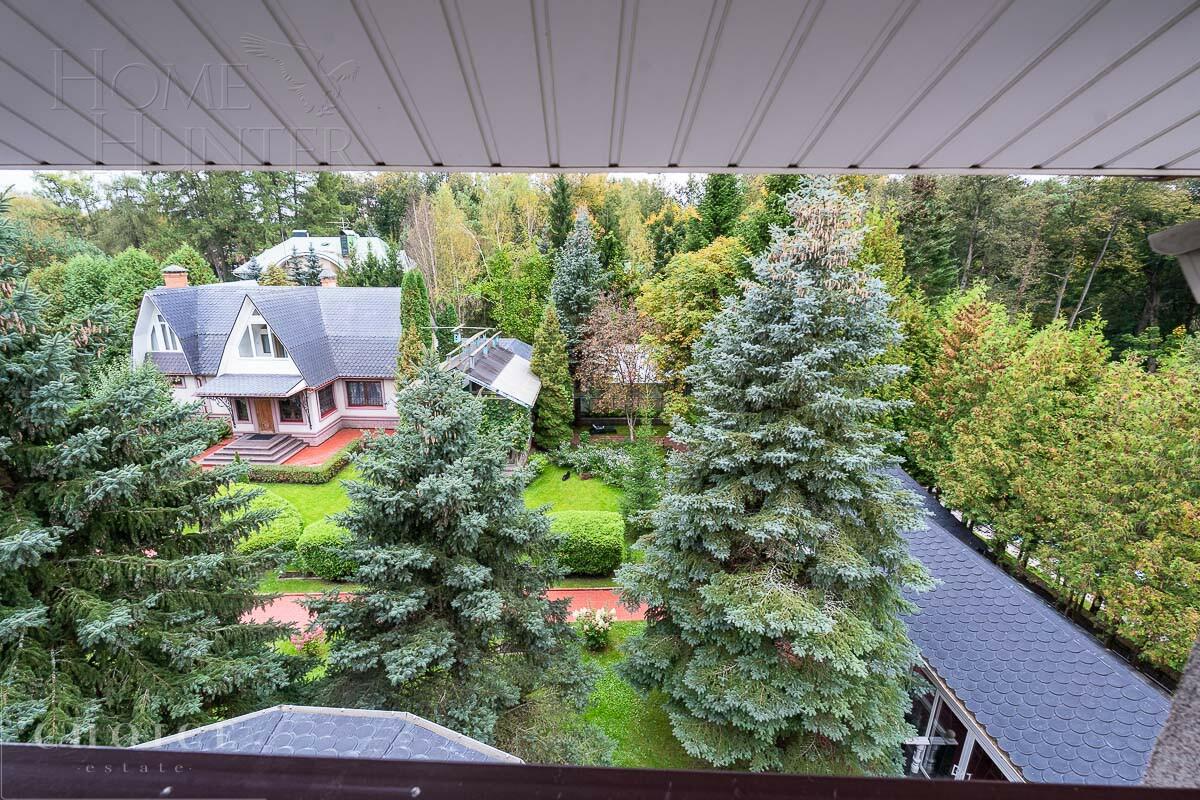 3-этажный коттедж 880 м² с отделкой