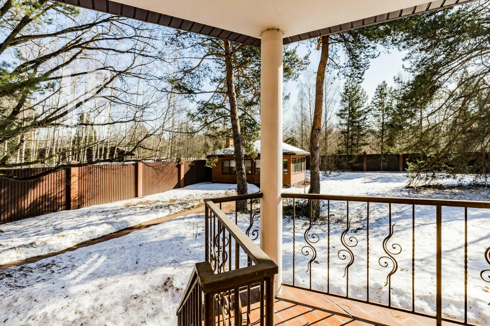 2-этажный коттедж 600 м² с отделкой