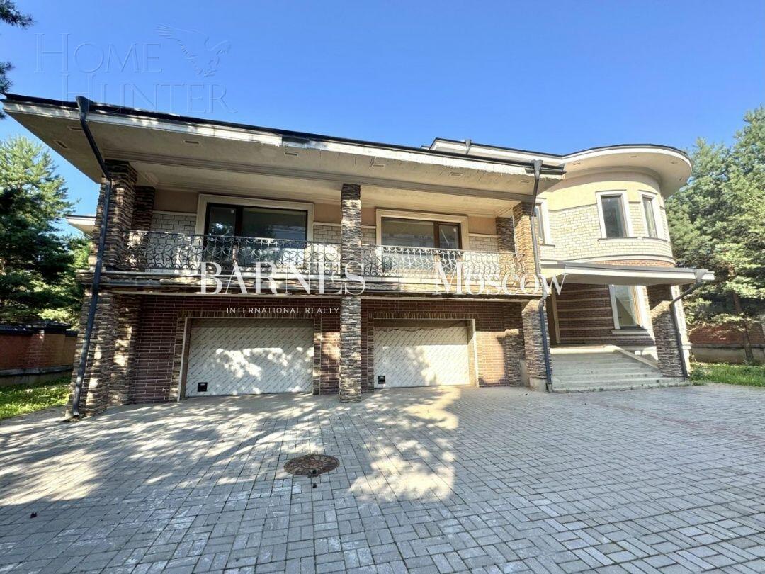 2-этажный коттедж 864.9 м² без отделки