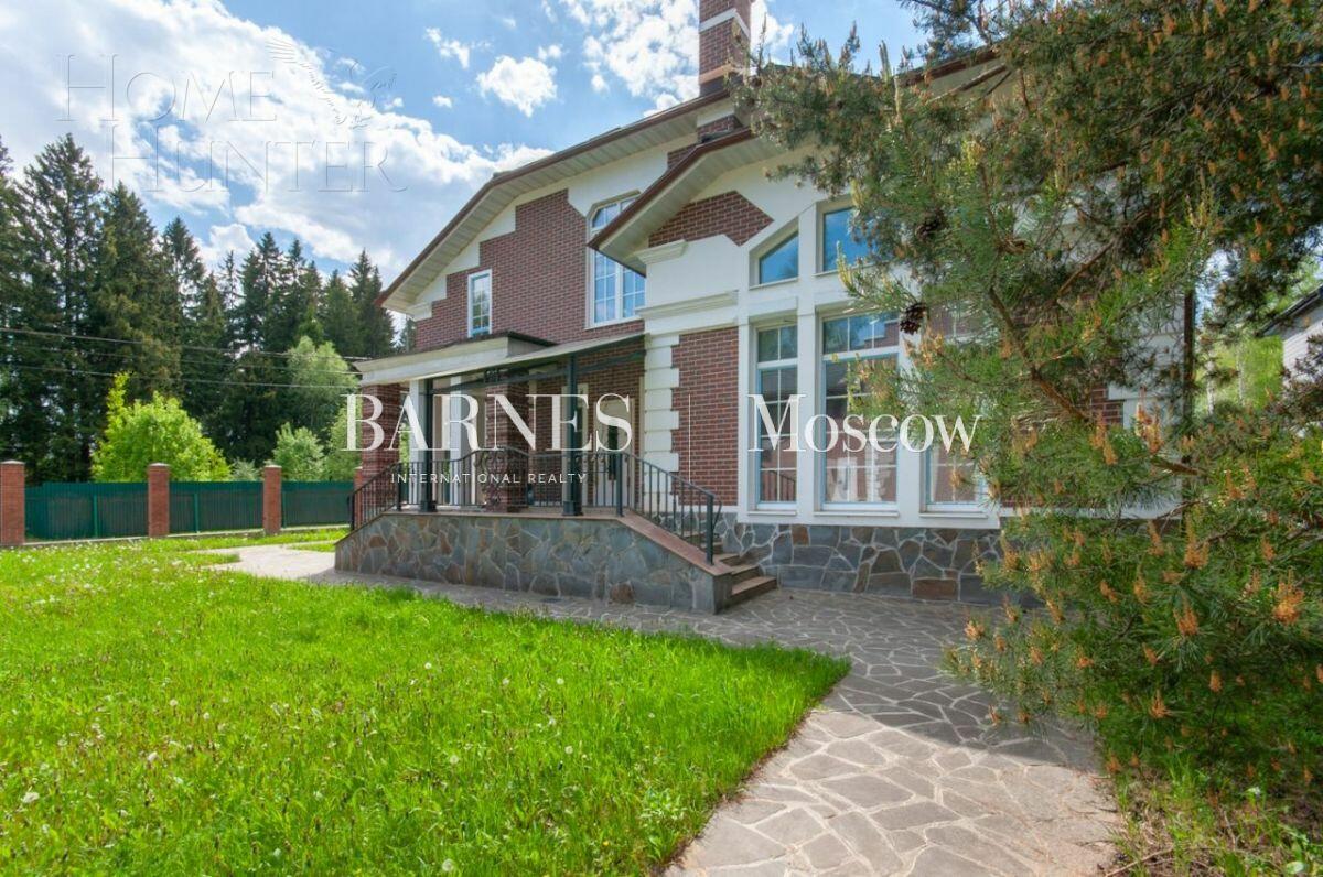 2-этажный коттедж 630 м² без отделки