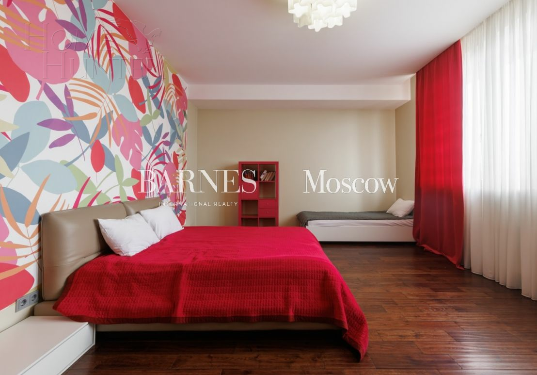 2-этажный коттедж 650 м² с отделкой