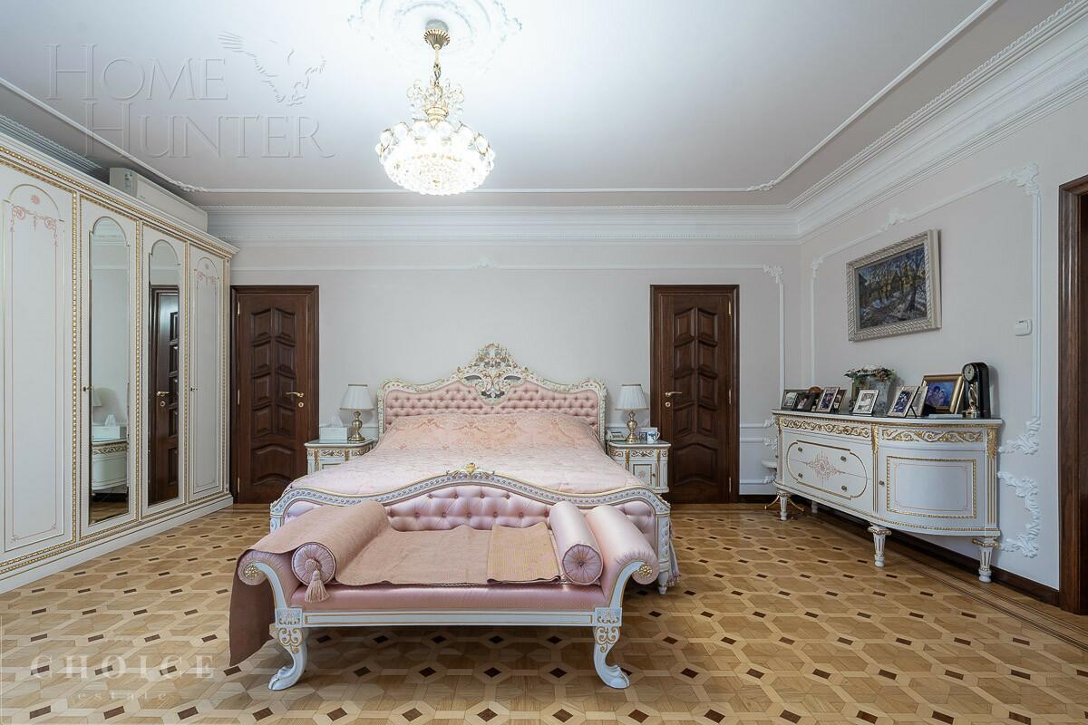 3-этажный коттедж 880 м² с отделкой