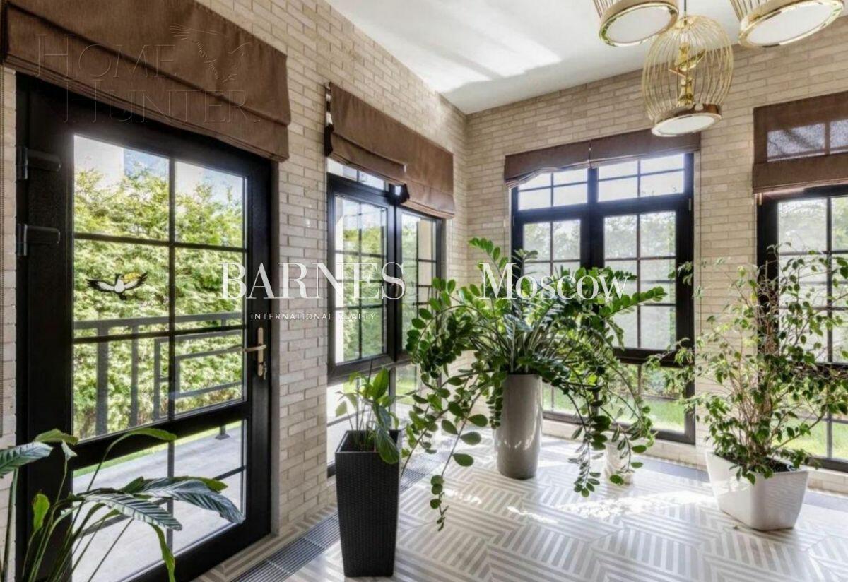 2-этажный коттедж 1 280 м² с отделкой