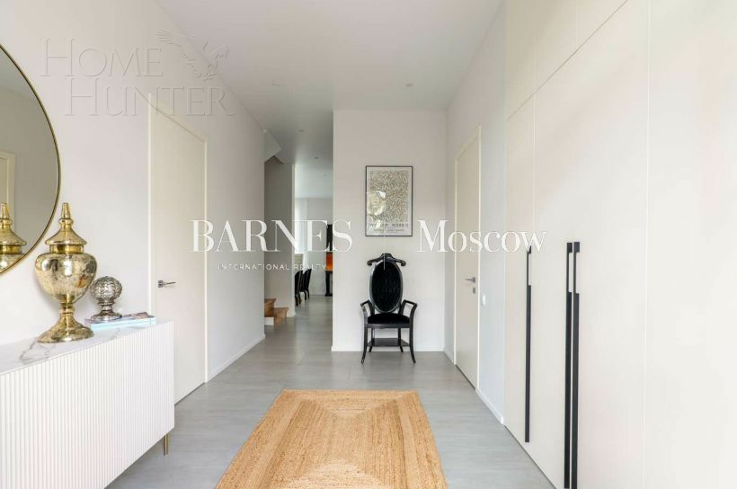 2-этажный коттедж 261 м² с отделкой