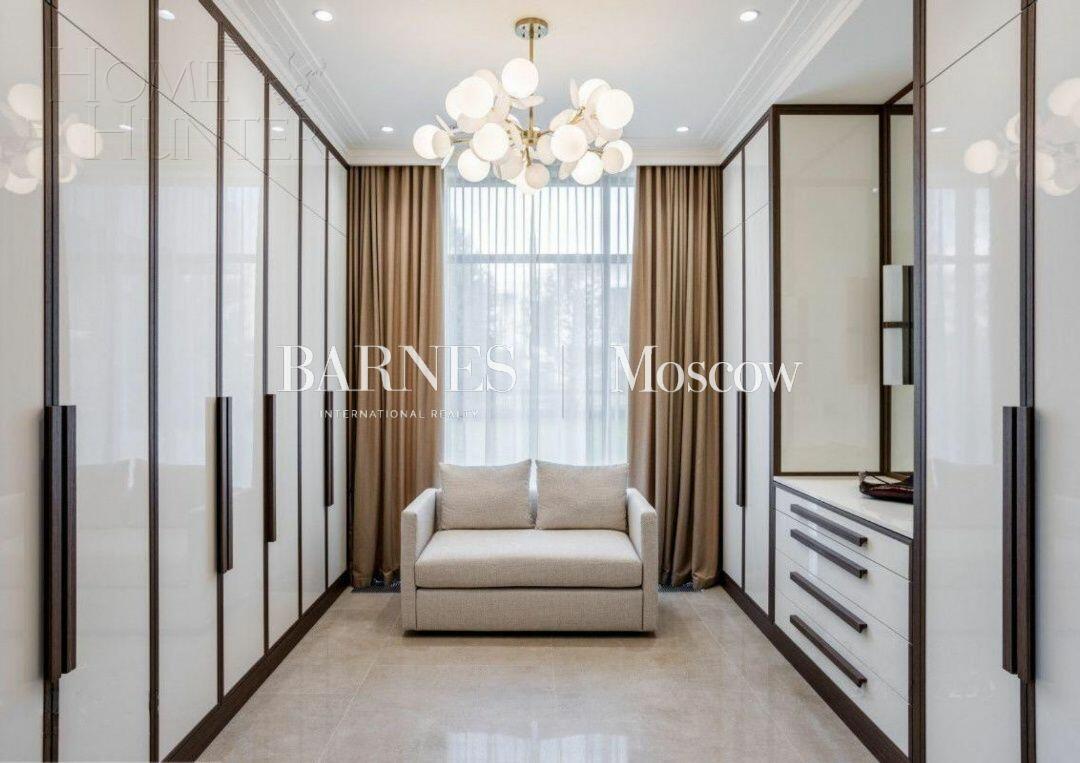 2-этажный коттедж 730 м² с отделкой