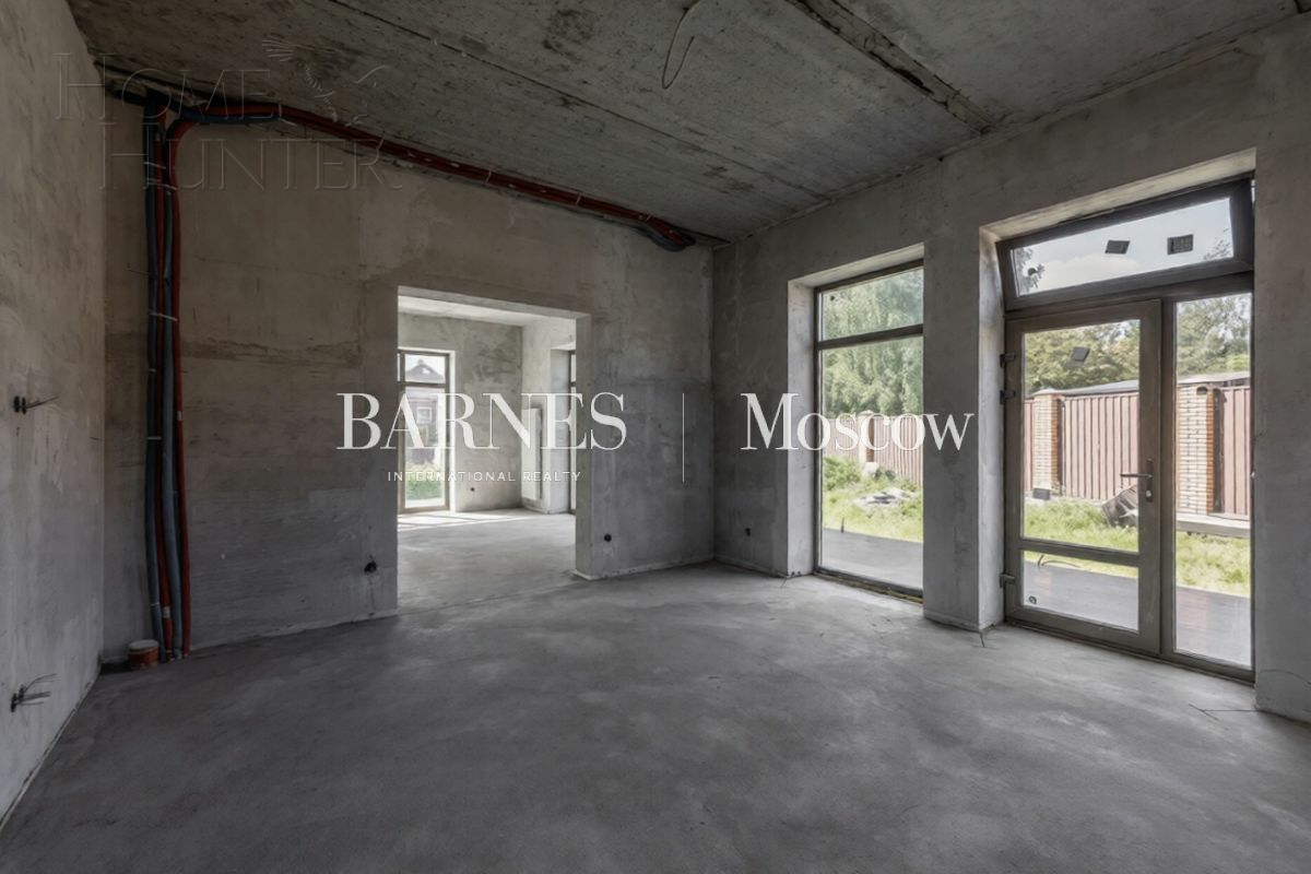 2-этажный коттедж 340 м² без отделки