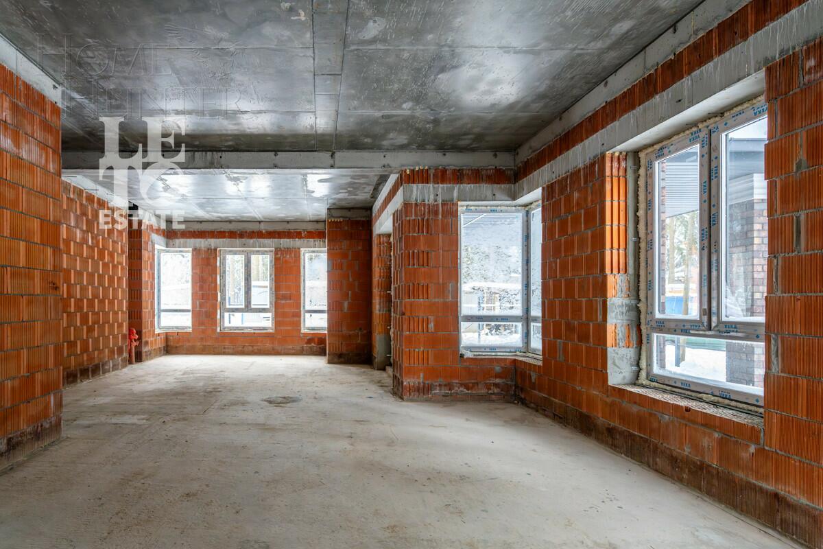 2-этажный коттедж 270 м² без отделки