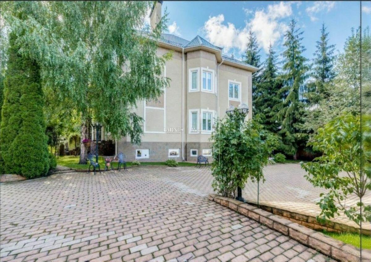 2-этажный коттедж 680 м² с отделкой