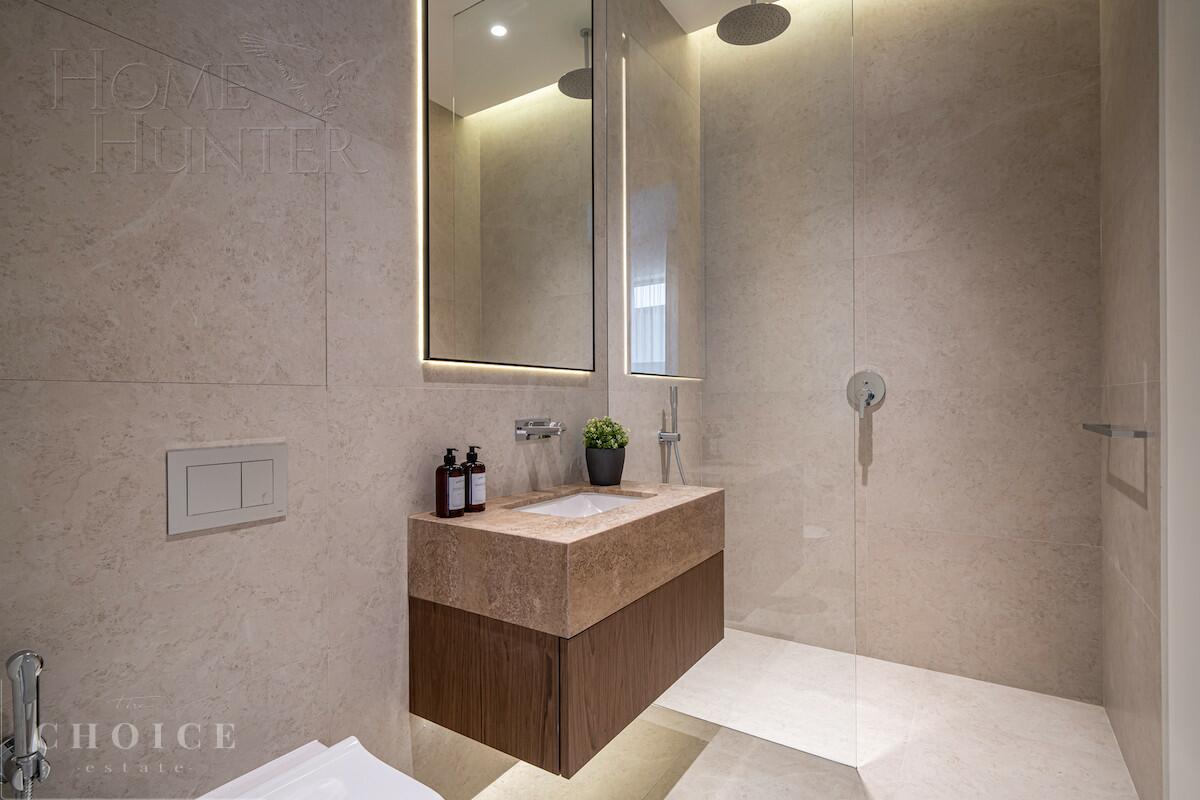 3-этажный таунхаус 277 м² с отделкой