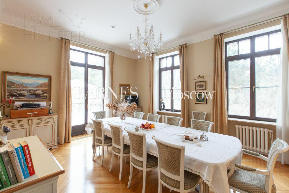 2-этажный коттедж 1 094 м² с отделкой