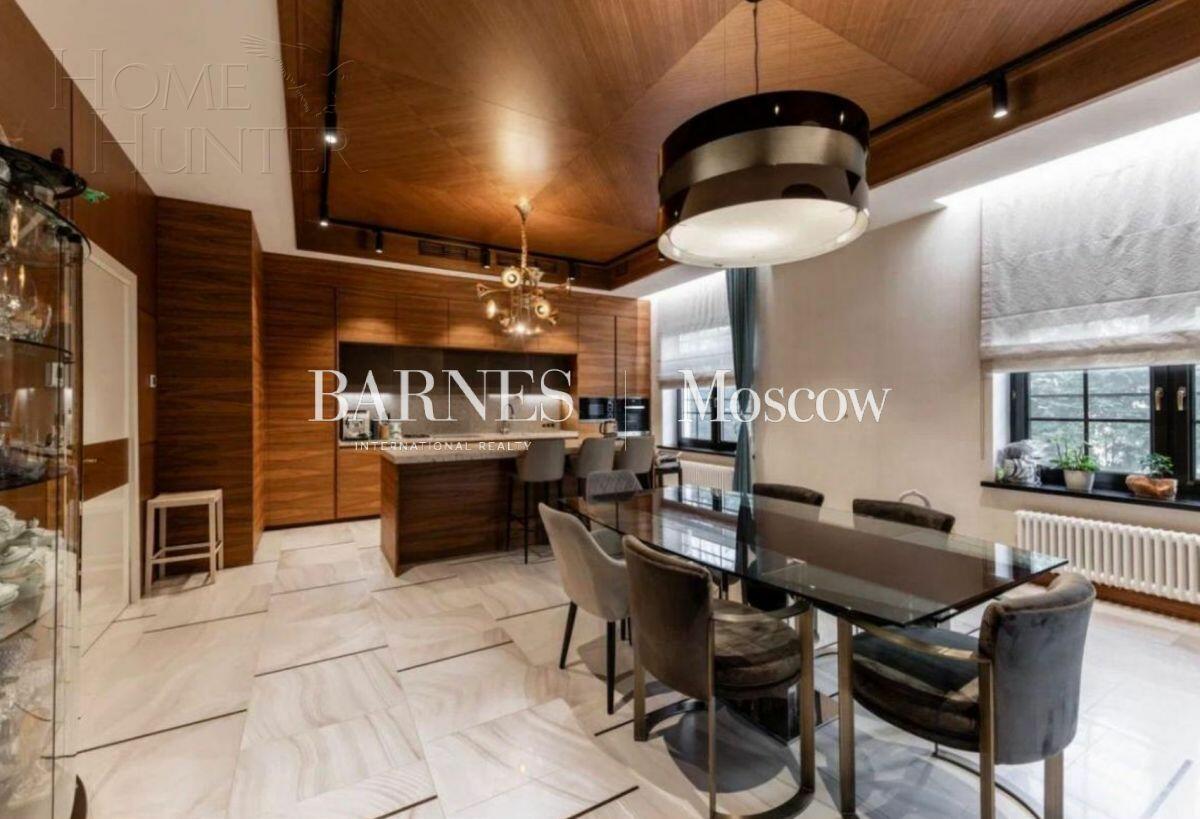 2-этажный коттедж 1 280 м² с отделкой