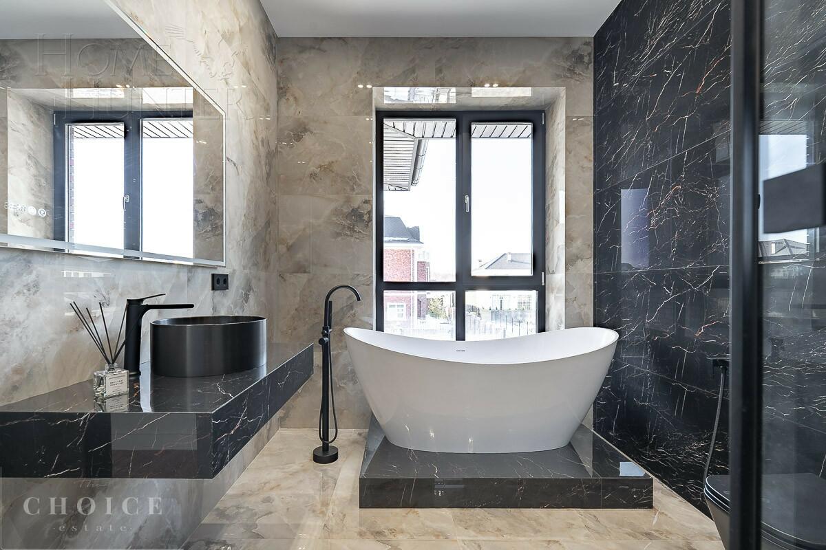 2-этажный коттедж 340 м² с отделкой