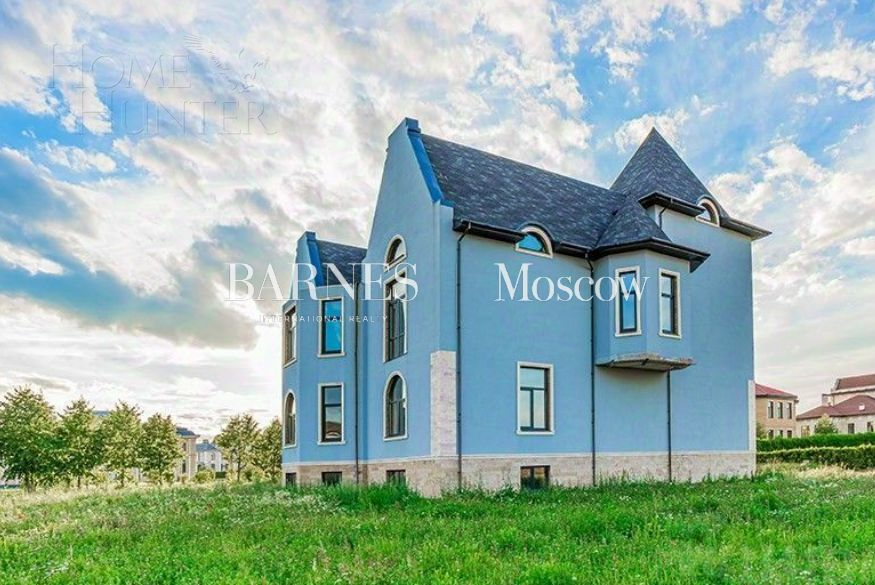 2-этажный коттедж 1 082 м² без отделки