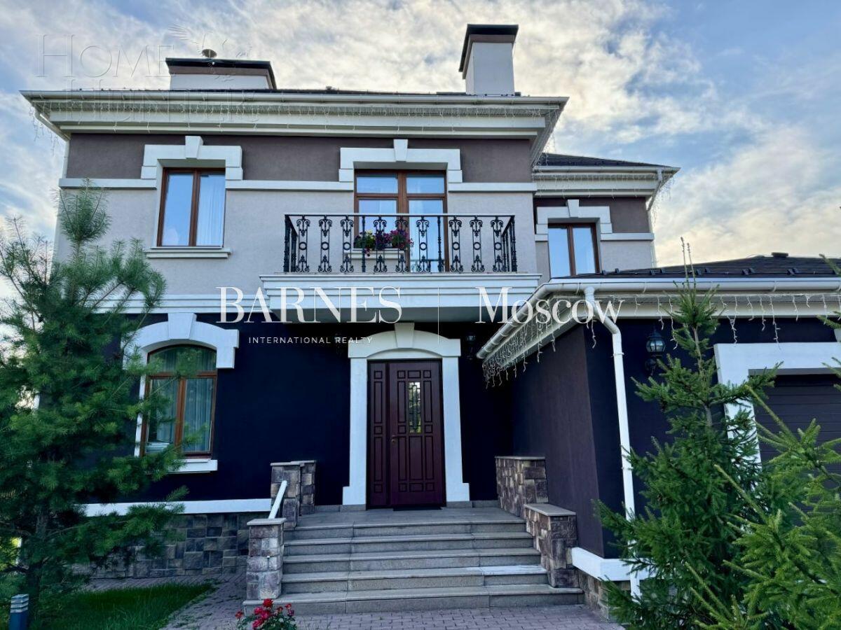 2-этажный коттедж 400 м² с отделкой